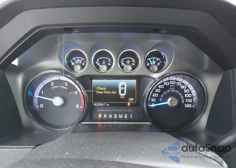 2015 Ford F-250 Lariat z USA, uszkodzony, nr VIN 1FT7W2BT0FEB37984